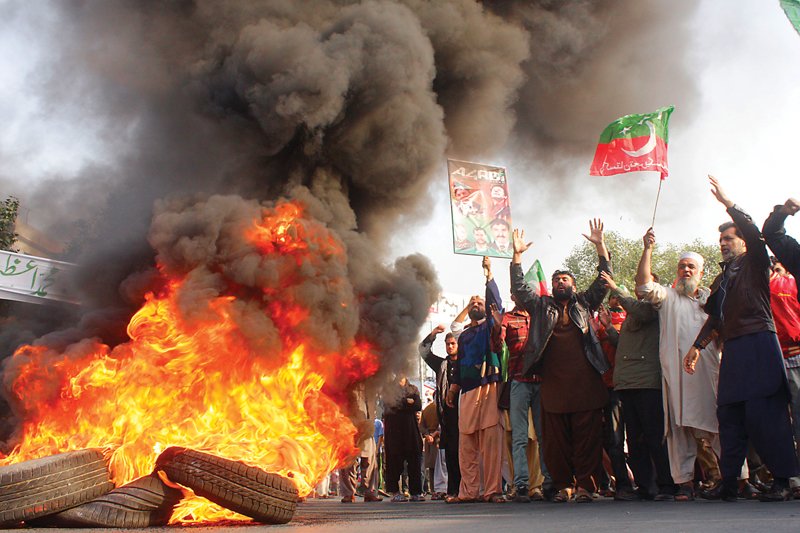 PTI Protestor Gathered on call of Imran Khan